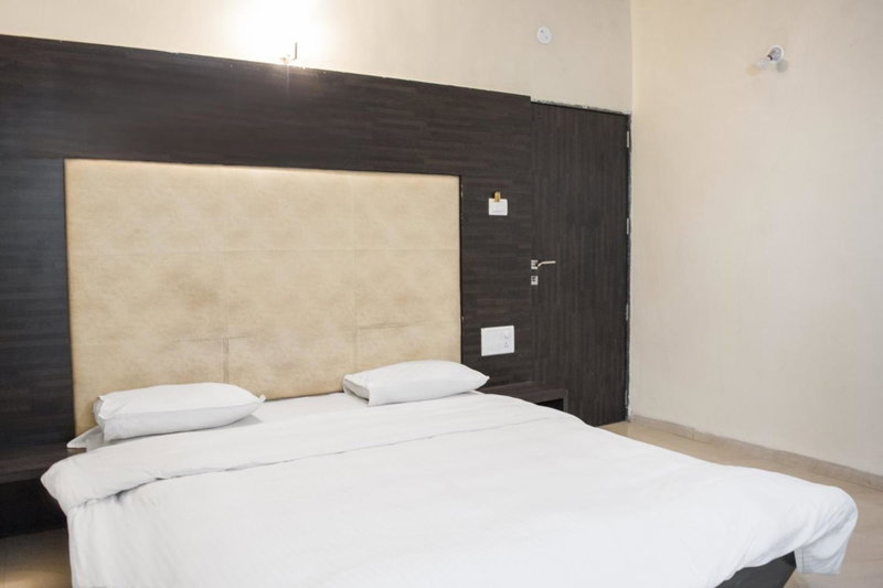 Skyinn Bungalow, Mahabaleshwar, India