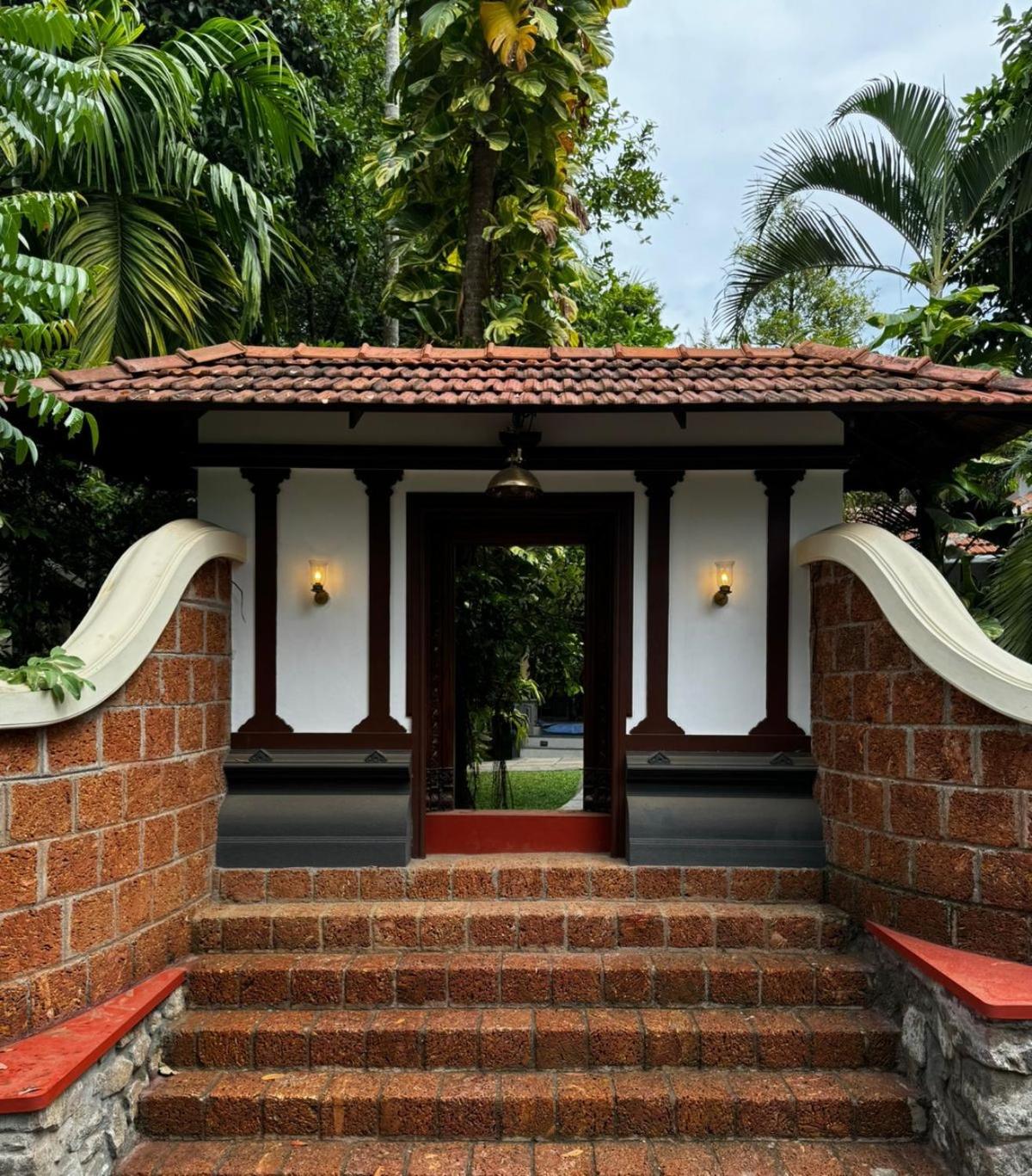 The Isle By Area 707, India