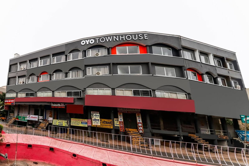 Townhouse Gandhi Hall, Indore, India