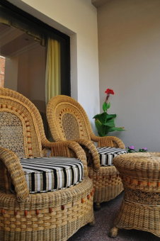 Le Roi Corbett, Garjia, India