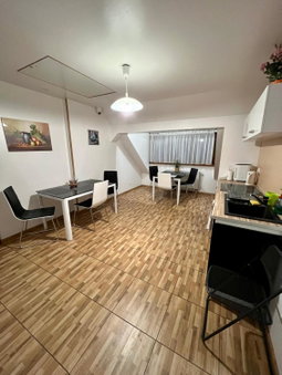 Apartamenty Ostrowiec - Pokoje Gościnne Centrum, Ostrowiec Świętokrzyski, Poland