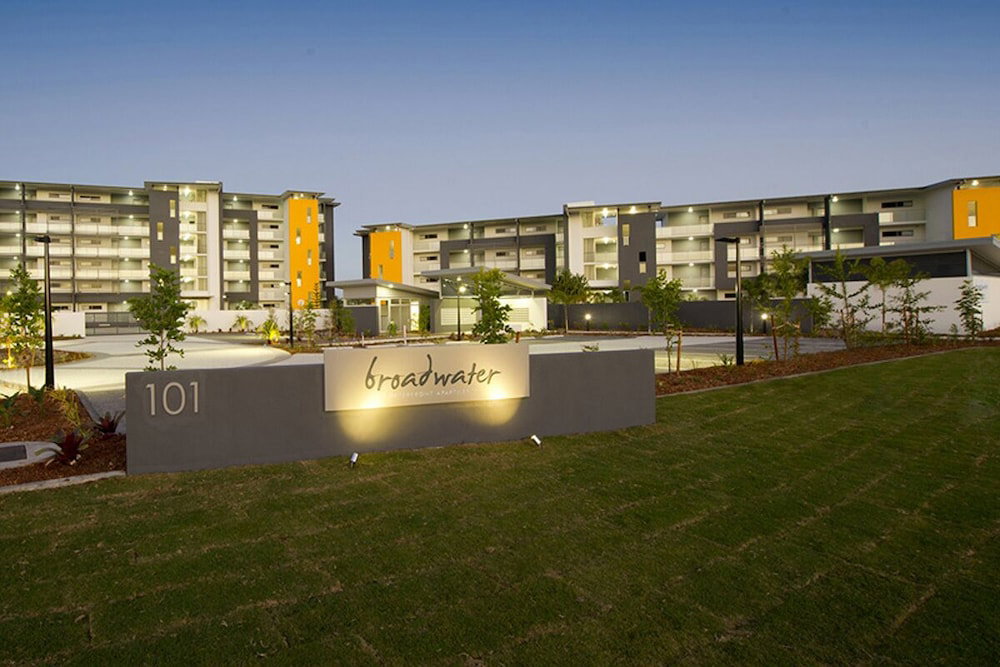 Hotel · Broadwater and Saltwater on the Peninsula., Birtinya