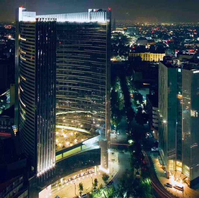 High-Rise Reforma Apartment , 2BDR, 2BATH,, Mexico