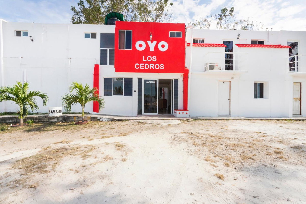 Hotel · OYO Hotel Cedros, Campeche