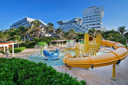 Cancun Jr Suite en resort vista al mar, Cancun, Mexico