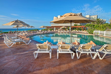 Cancun Jr Suite en resort vista al mar, Cancun, Mexico