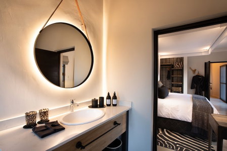 Serondella Safari Lodge, Hoedspruit, South Africa