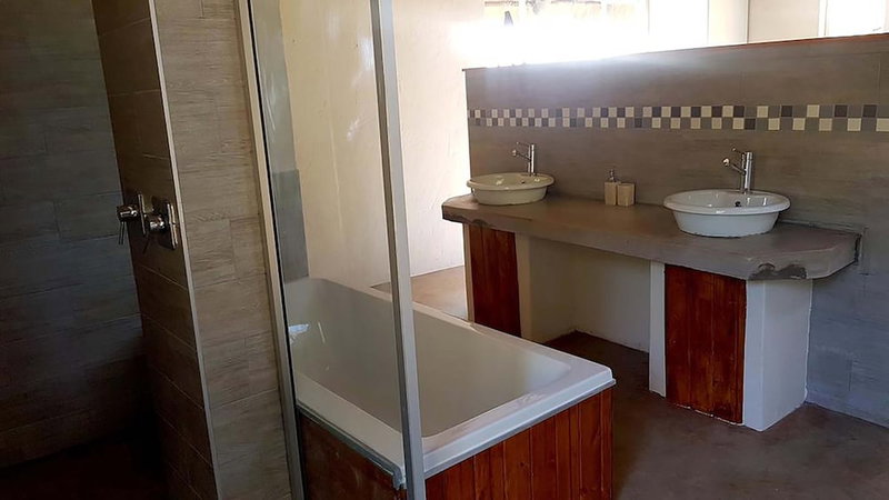 Rocky Hollow Guest Farm, Pretoria, South Africa