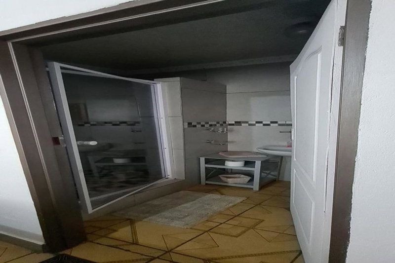 Maluti Backpackers, Phuthaditjhaba, South Africa