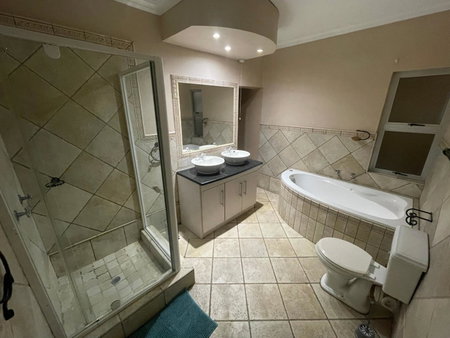The Yacht House, Hartbeespoort, South Africa