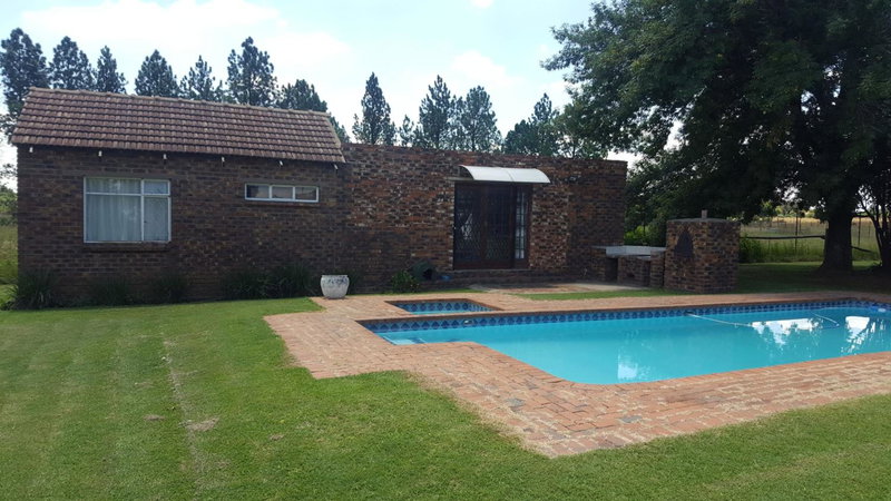 House, Cottage and Contractors Manor, Meyerton, South Africa