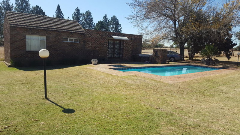 House, Cottage and Contractors Manor, Meyerton, South Africa