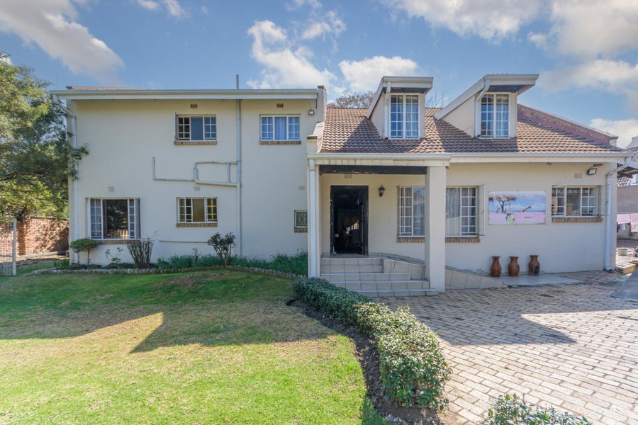Royal Olympia Lodges & Safaris RSA, Sandton, South Africa