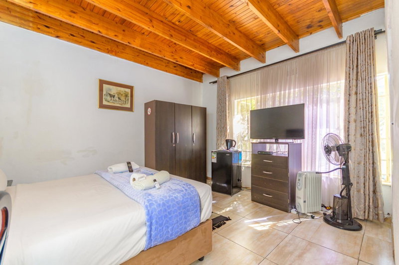 Royal Olympia Lodges & Safaris RSA, Sandton, South Africa