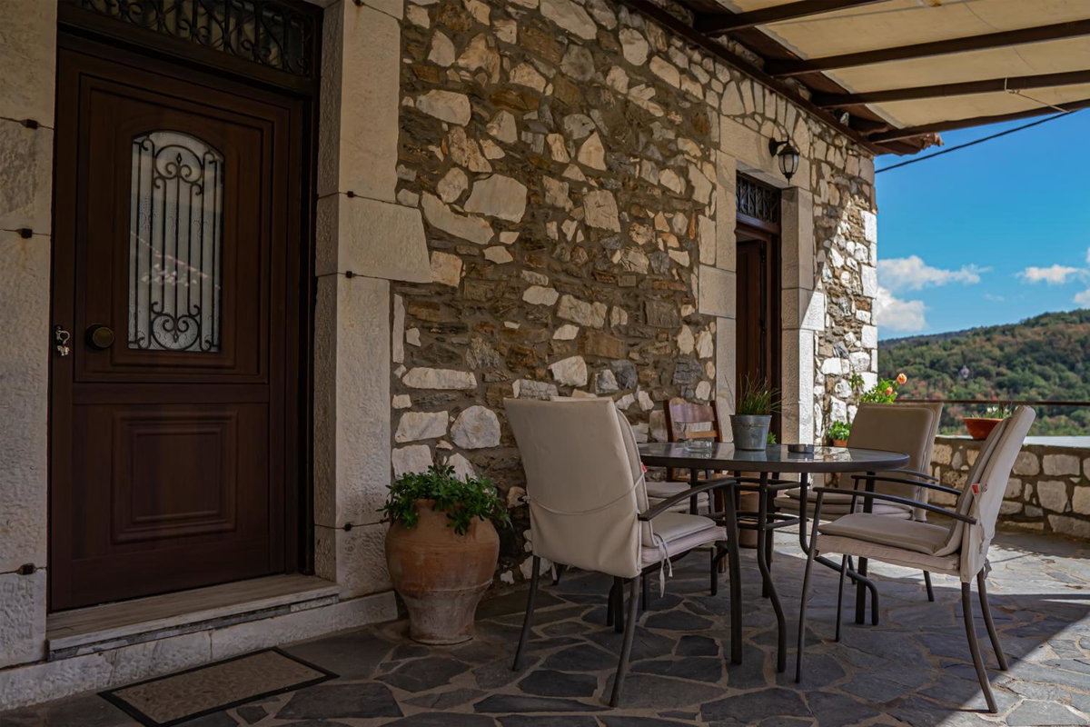 Hotel · Tholos, Áno Dholianá