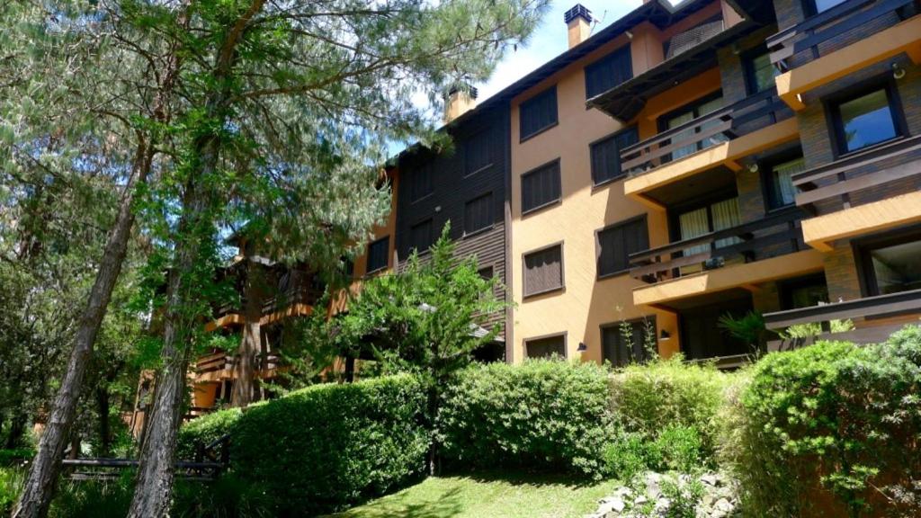 Ap Gramado Knorrville - 2 dorm com lareira, calefação e sacada, Brazil
