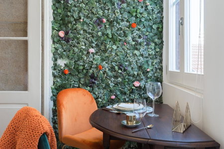 Get a Golden and Flower Flat, Porto, Portugal