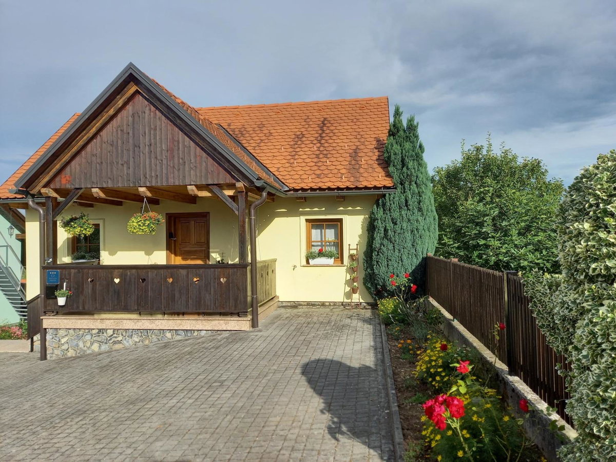 Hotel · Kuća Za Odmor Barbara, Donja Stubica