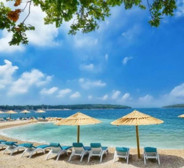 New!!! NEW RIVA LUXURY ONE - with sunny terrace & big garden, Poreč, Croatia