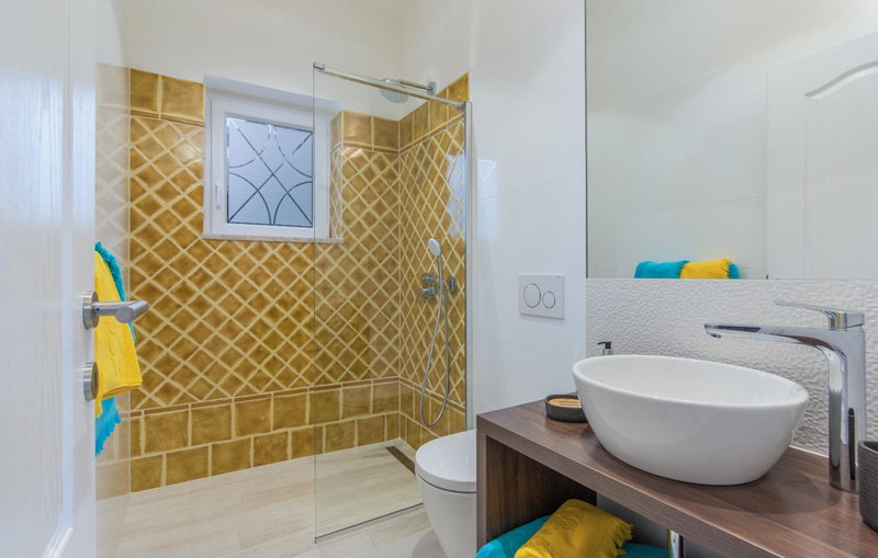 New!!! NEW RIVA LUXURY ONE - with sunny terrace & big garden, Poreč, Croatia