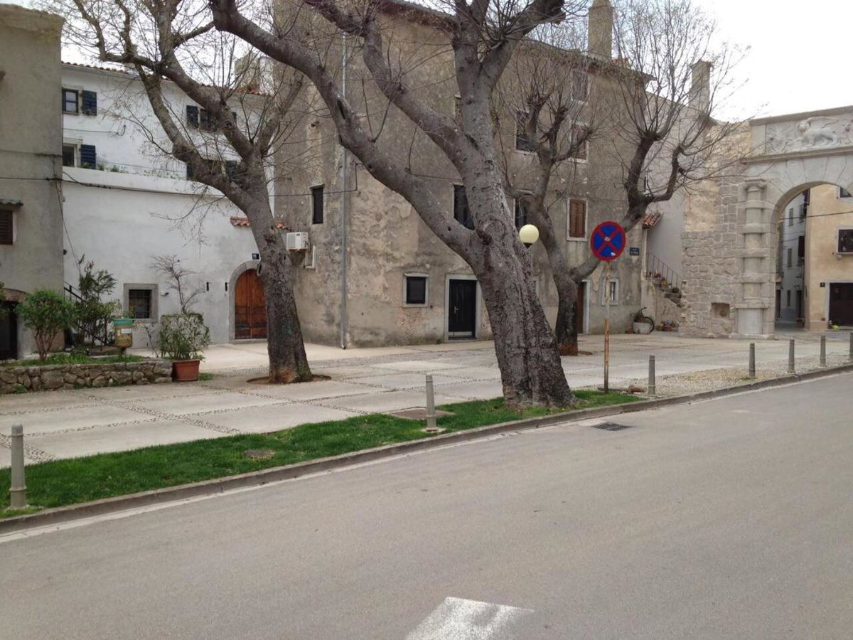 cres art studio kuning apartment, Croatia