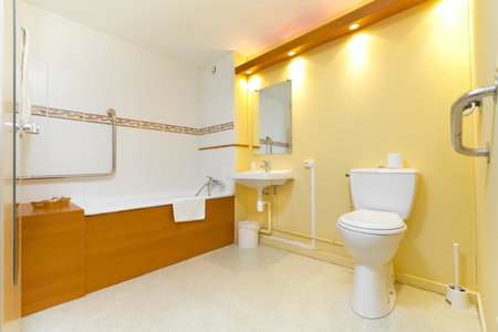 Prest'Hôtel Epinal Chavelot, Épinal, France
