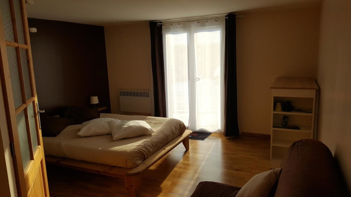 Hotel · Chambre d hôtes du lac, Echallon