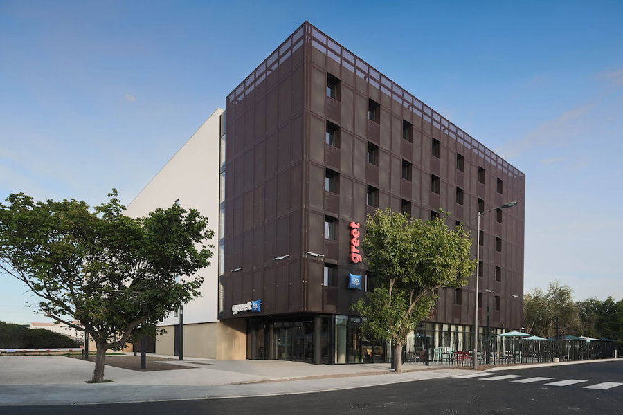 ibis Styles La Rochelle Centre Gare, La Rochelle, France