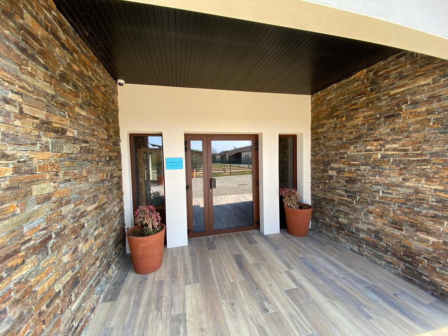 World Hotel, Saint-Vulbas, France