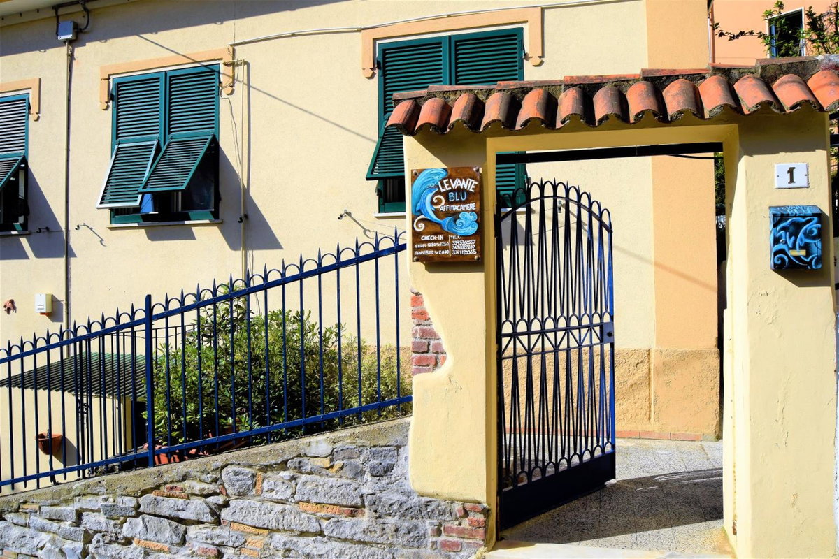 Levante Blu, Italy