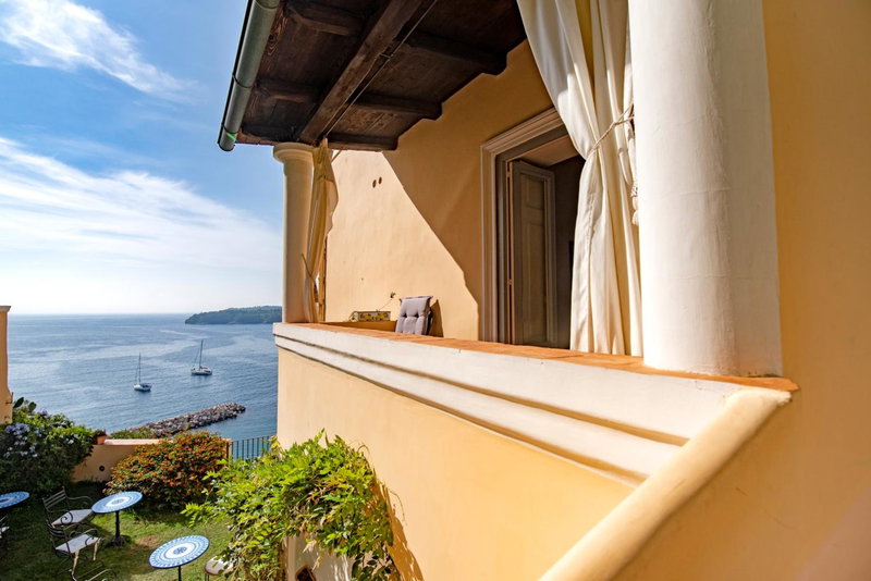 Hotel La Casa sul Mare, Procida, Italy