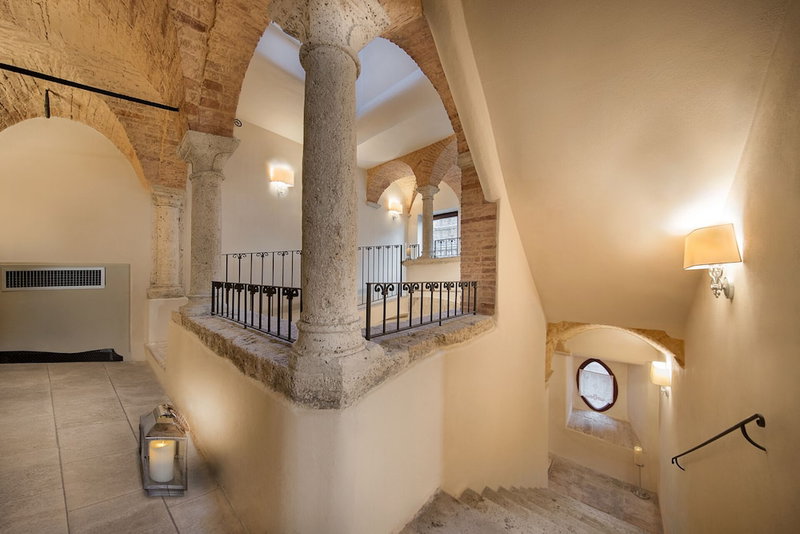 Palazzo dei Mercanti - Historical Residence, Ascoli Piceno, Italy