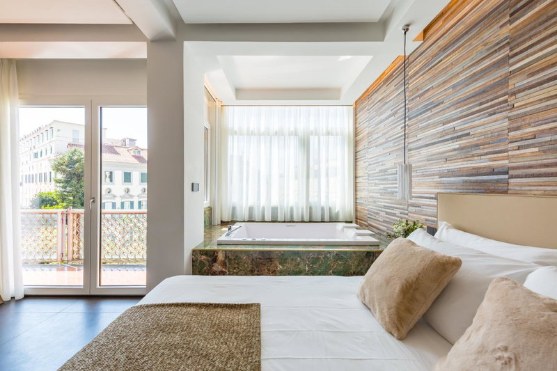 Dei Martiri Suite, Naples, Italy
