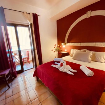 Rosa dei Venti Accomodation, Tropea, Italy