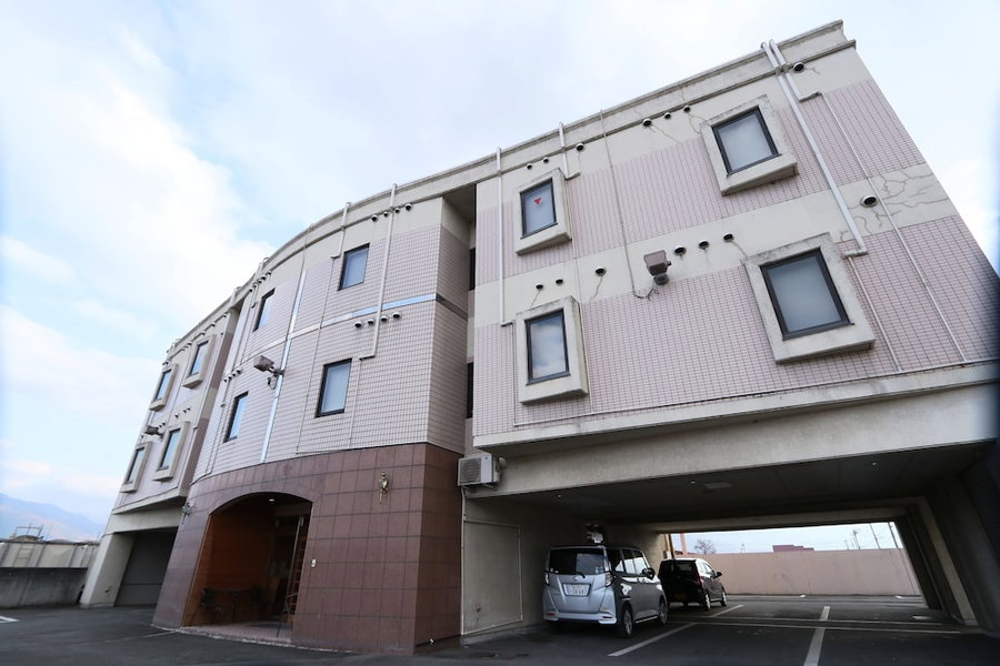 HOTEL Rakuserina, Fuefuki, Japan