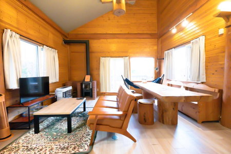 Woodhouse Yasunaya, Lake Toya, Japan