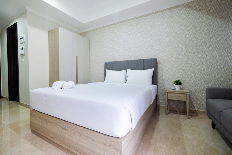 Minimalist Studio Menteng Park Apartment By Travelio, Jakarta, Indonesia