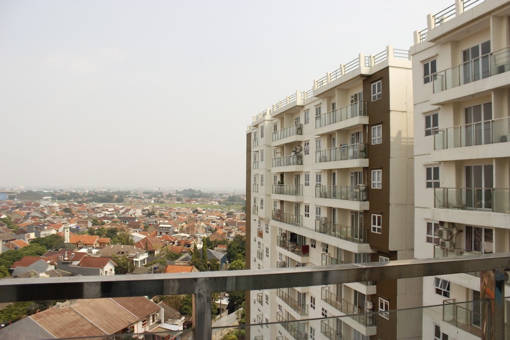 Classic 2BR Apartment At Gateway Pasteur near Exit Toll, Indonesia