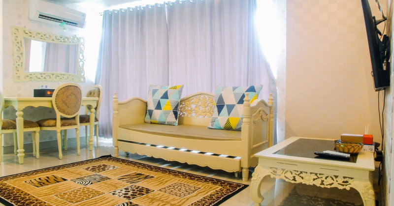 Luxury Furnished 2BR Grand Kamala Lagoon Apartment By Travelio, Pulosirih, Indonesia
