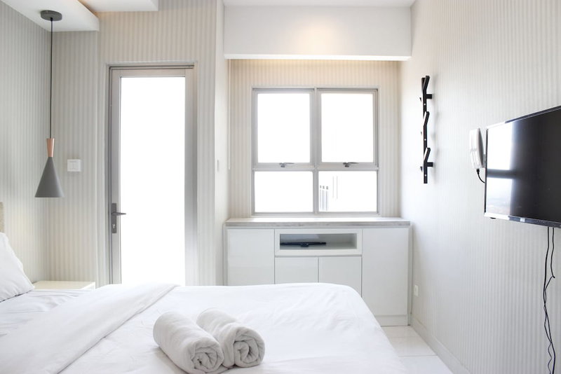 Gorgeous Studio at Mekarwangi Square Apartment with Mountain View, Bandung, Indonesia