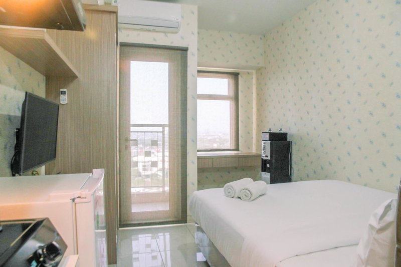 Modern Furnished Studio at Springlake Summarecon Bekasi Apartment By Travelio, Bekasi, Indonesia