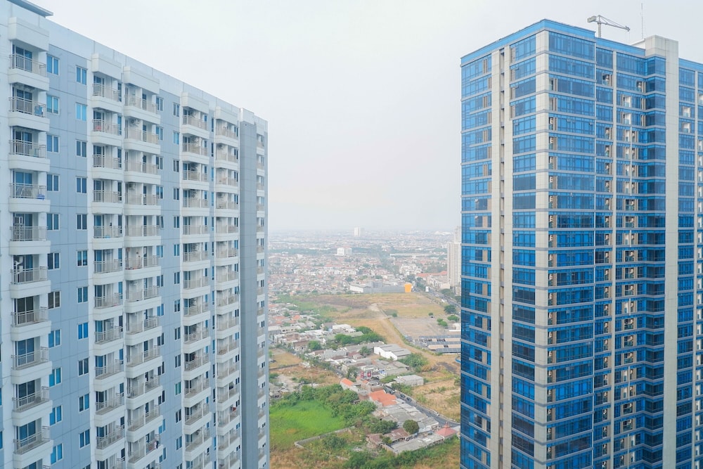 Hotel · High Floor Studio Apartment at Orchard Tower Supermall Mansion, Surabaya