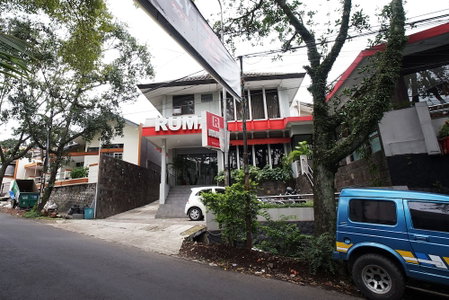 Ruma, Bandung, Indonesia