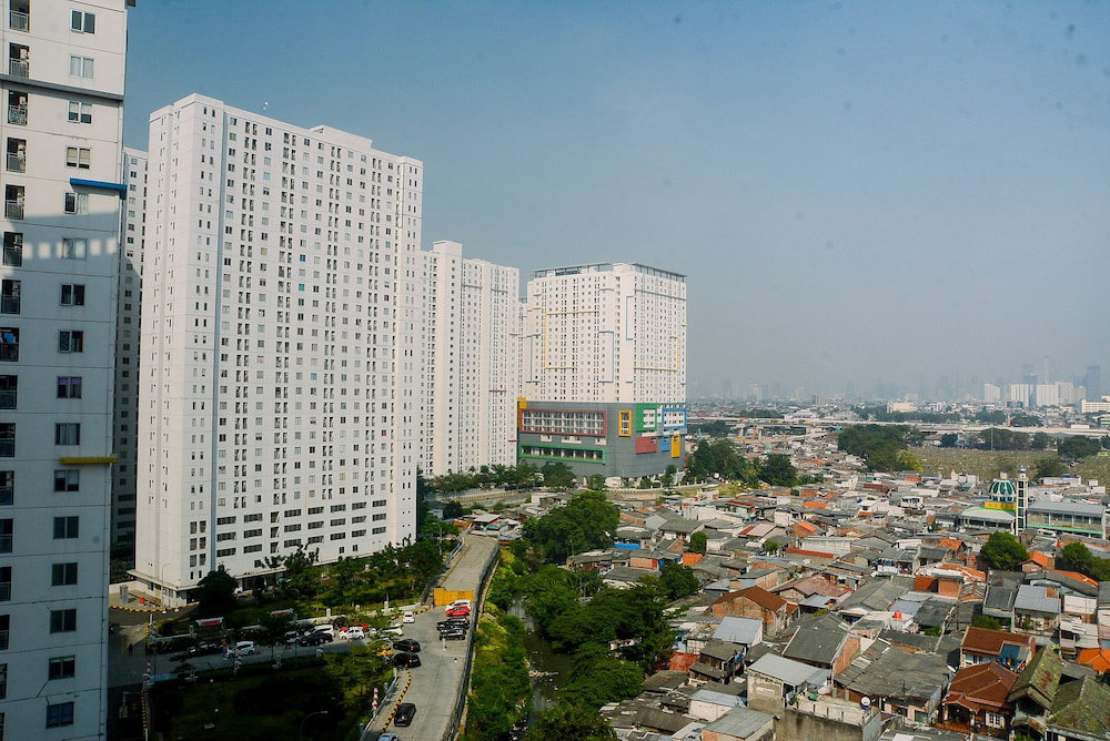Hotel · Cozy Living 2BR Apartment at Bassura City near Mall, Jakarta