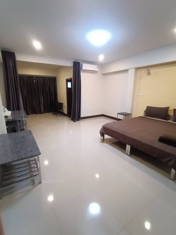 DD Residence Sai5 salaya, Thailand