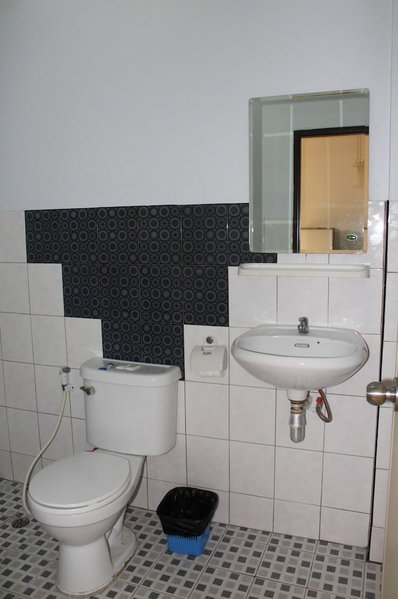 OYO 75420 Howto Hotel, Lamphun, Thailand
