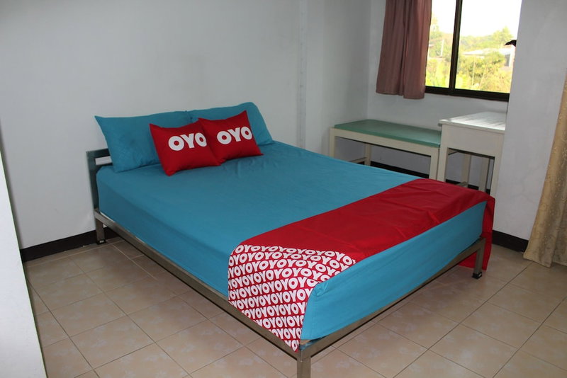 OYO 75420 Howto Hotel, Lamphun, Thailand