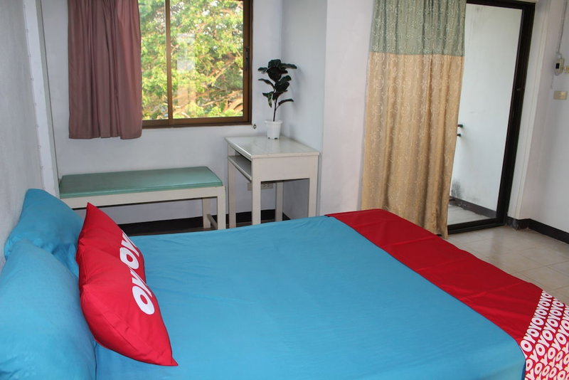 OYO 75420 Howto Hotel, Lamphun, Thailand