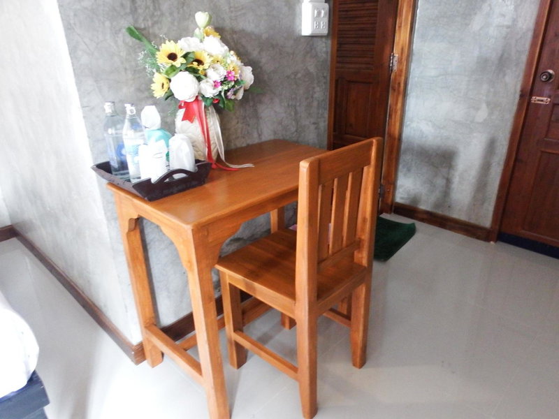 Polpol & Nuanlaor Hotel, Phrae, Thailand