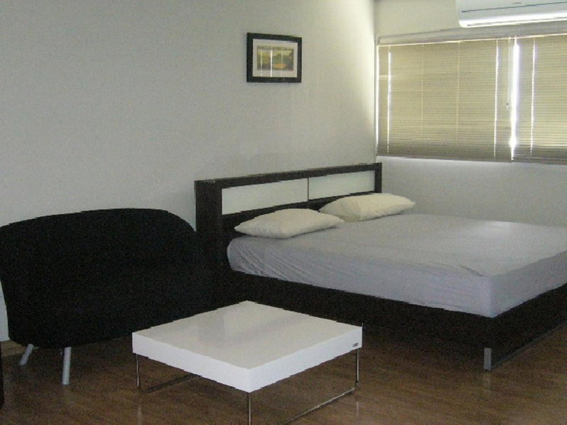 DMK Don Mueang Airport Guest House, Thung Si Kan, Thailand